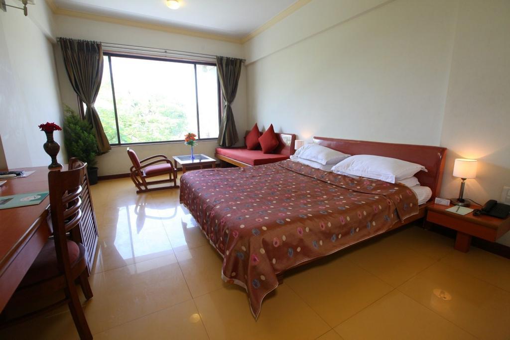 Shilpi Hill Resort Saputara Quarto foto