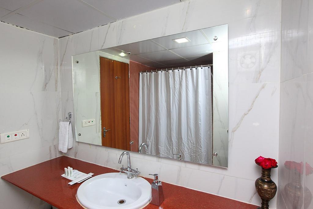 Shilpi Hill Resort Saputara Quarto foto